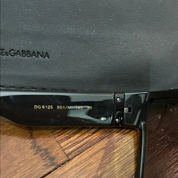 Dolce & Gabbana Black Oversized Sunglasses - Picture 2 of 5